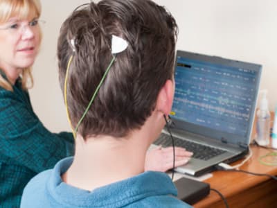 Patient receiving neurofeedback therapy